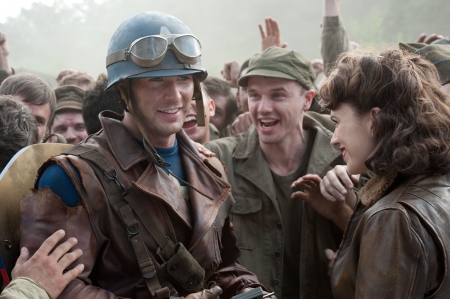 Chris Pine on kapteeni Amerikka